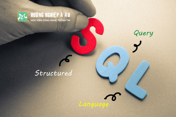 SQL là gì? Khám phá ngôn ngữ quyền năng của dữ liệu